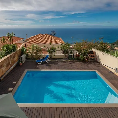 Violetta Arco da Calheta (Madeira)