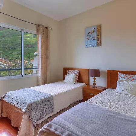 Violetta Villa Arco da Calheta (Madeira)